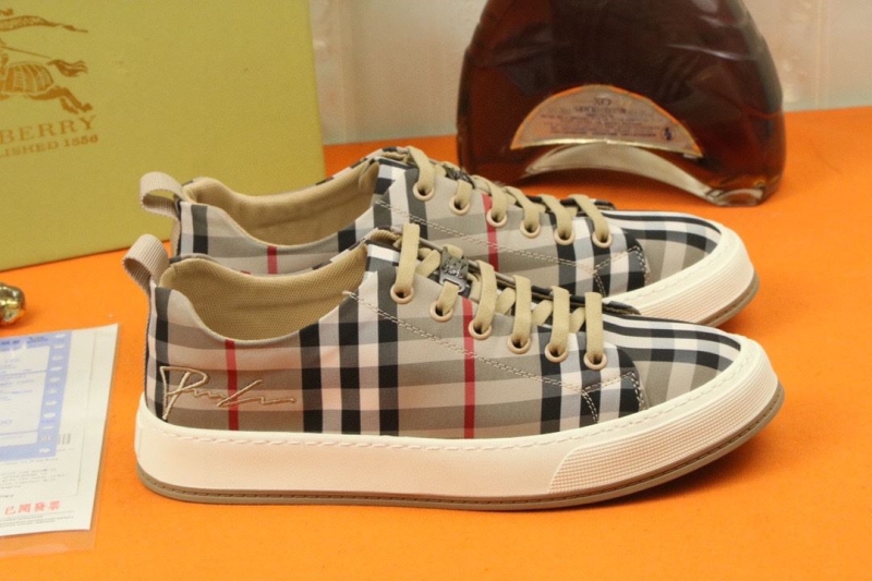 Burberry Sneakers